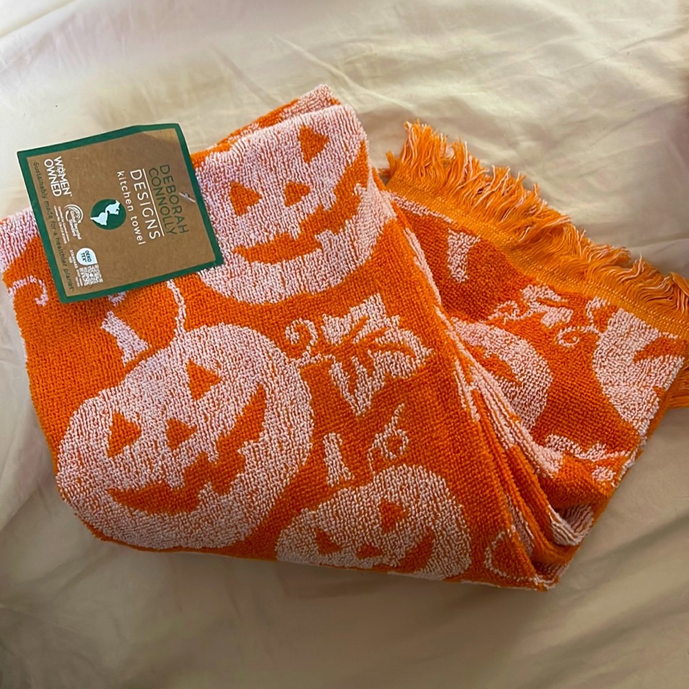 2 pack Orange & White Pumpkin Hand Towel